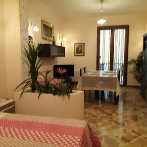 Da Giusy Le Petit Bijou Appartamento Castelbuono (Sicily)